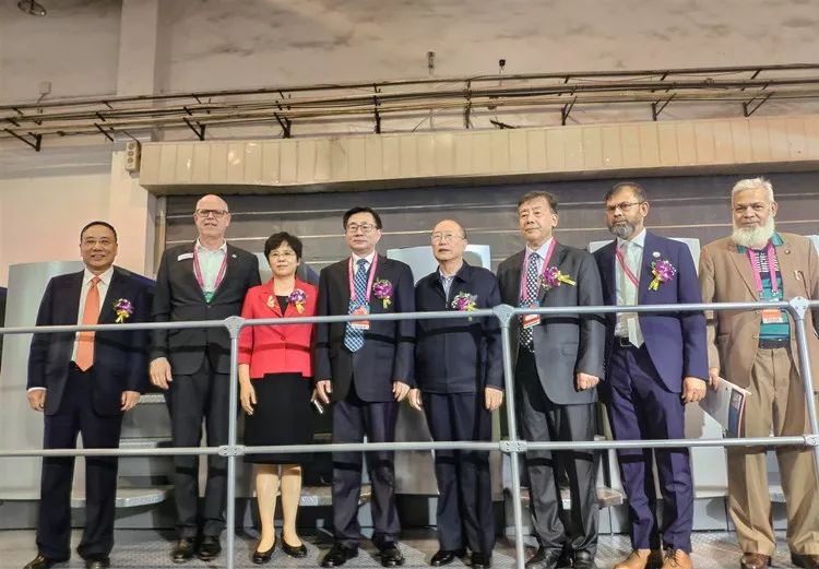 https://mmbiz.qpic.cn/mmbiz_jpg/ib3L0UtEV9KwOHXyLfoXpCIhvv1ib0pYfsezUZY4VGicFAZZ0ricuwdae0rXcyW9nDMibuicx4Ch1sb9ibGpCwamdicBow/640?wx_fmt=jpeg&wxfrom=5&wx_lazy=1&wx_co=1