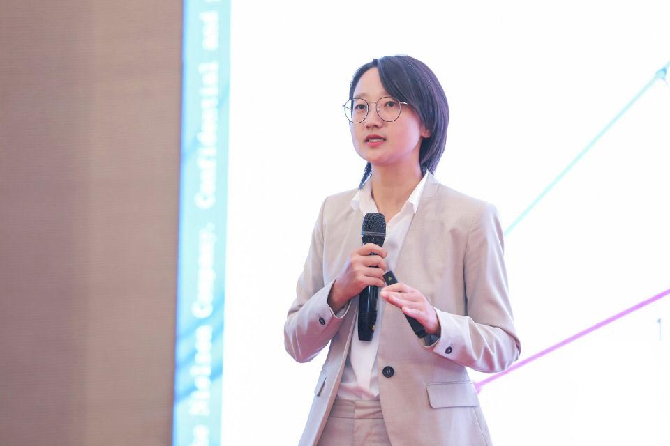 演讲嘉宾 黄琼.jpg